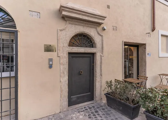 La Grotta Di Ottavia Roma